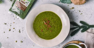 Špinačna-hruškova juha – prebudi junaka v sebi z nepričakovano kombinacijo!