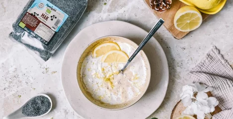 Proteinska ovsena kaša z limono in makom