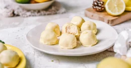 Proteinske cheesecake kroglice z limono