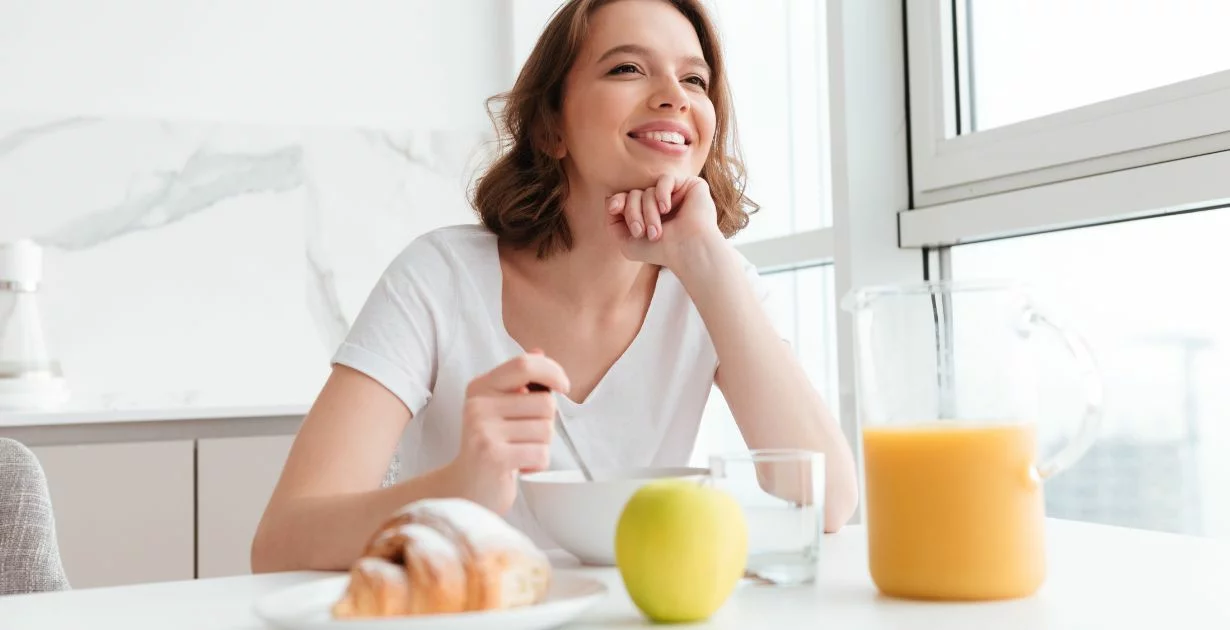 Nova priporočila za zdrav zajtrk: beljakovine so pomembne, a obstaja še nekaj pomembnejšega!