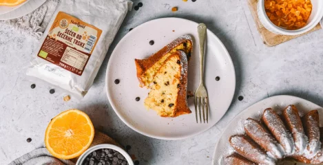 Šarkelj z zrnatim sirom, čokolado in pomarančo vas bo navdušil s popolno harmonijo okusov!