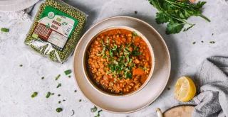 Enolončnica s fižolom mungo, polna šarma, vas bo zapeljala brez kančka sramu!